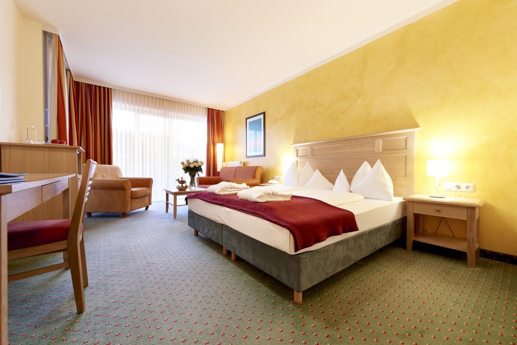 Das Hotel Eden - Das Aktiv- & Wohlfuehlhotel In Tirol Auf 1200M Hoehe Seefeld in Tirol Dış mekan fotoğraf